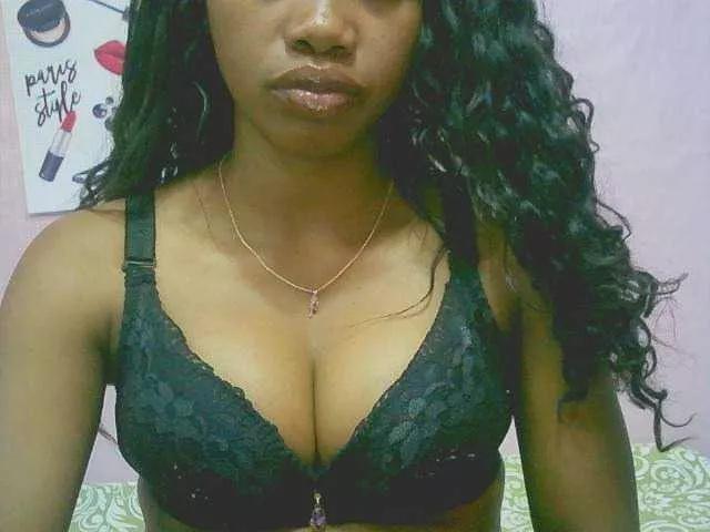 Brendah1 on BongaCams 