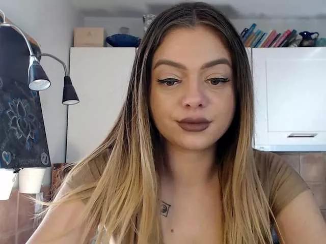 BuffyFire on BongaCams 