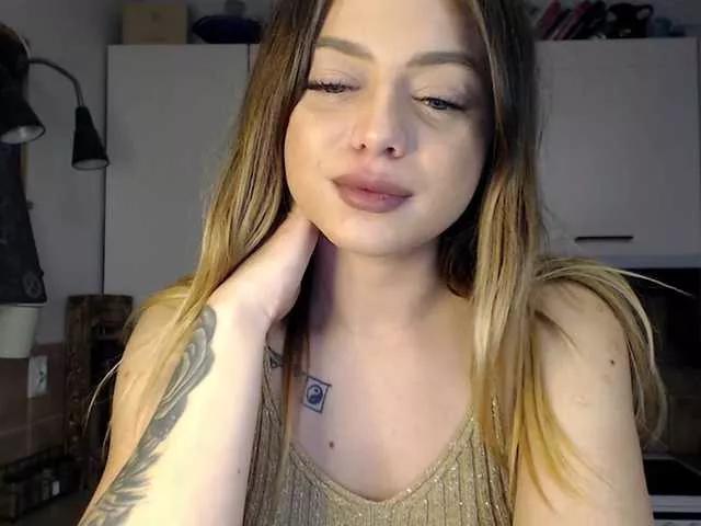 BuffyFire on BongaCams 