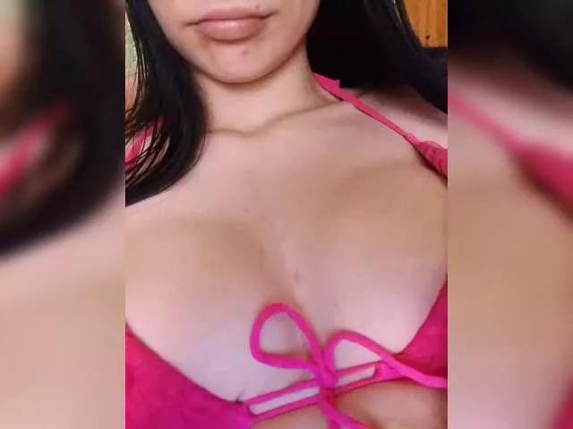 businkakira on BongaCams 