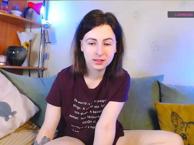 Caroline1995 on BongaCams 