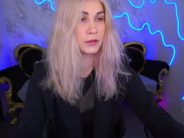 CassandraGood on BongaCams 