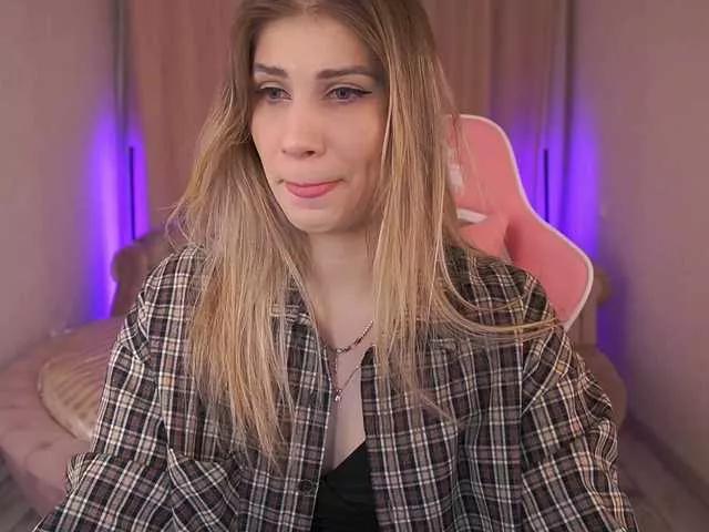 CassandraGood on BongaCams 