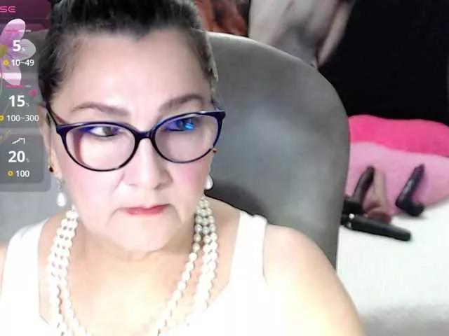 cataleya-mom on BongaCams 