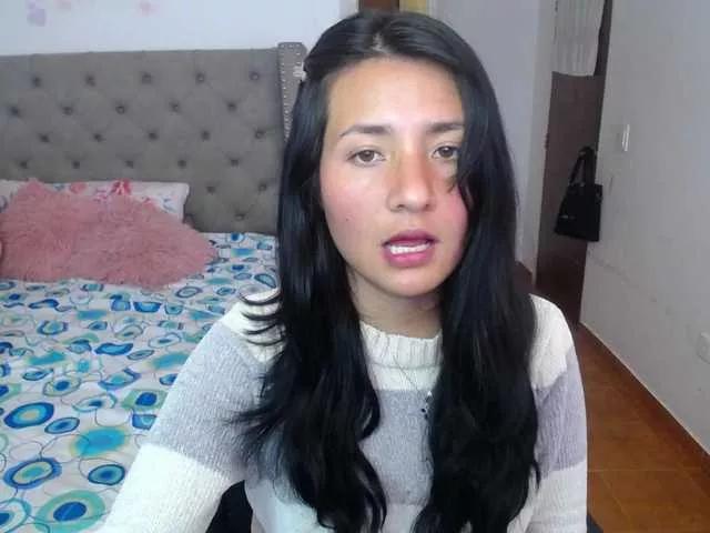catalinahounn on BongaCams 