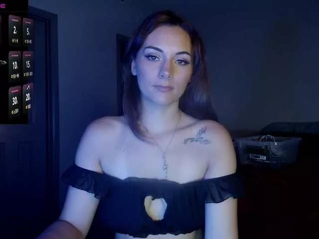 Ch3rryBrat on BongaCams 