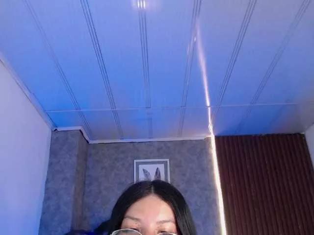 Chiaraa-Fiore on BongaCams 