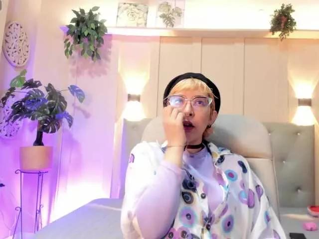 chloe-rosse on BongaCams 