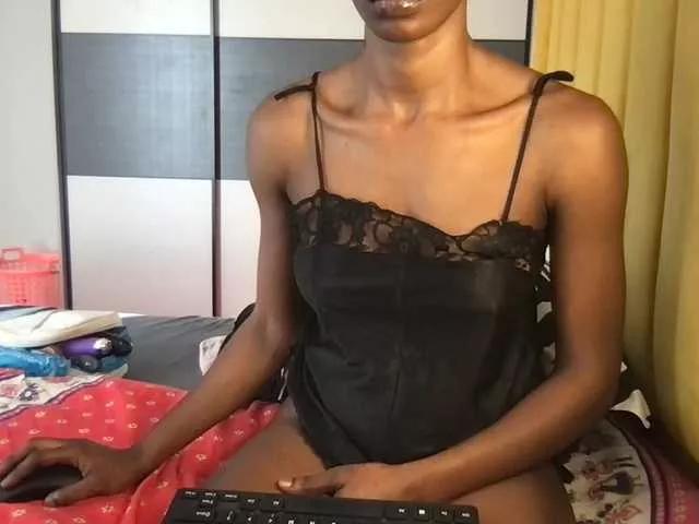 chocopetite on BongaCams 