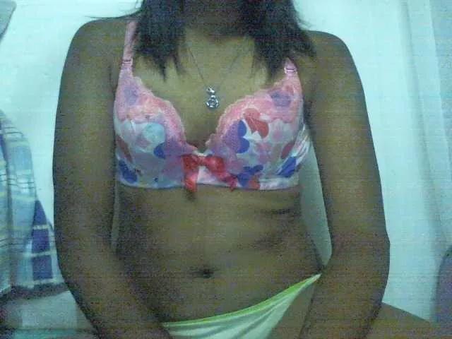Cindielovely on BongaCams 