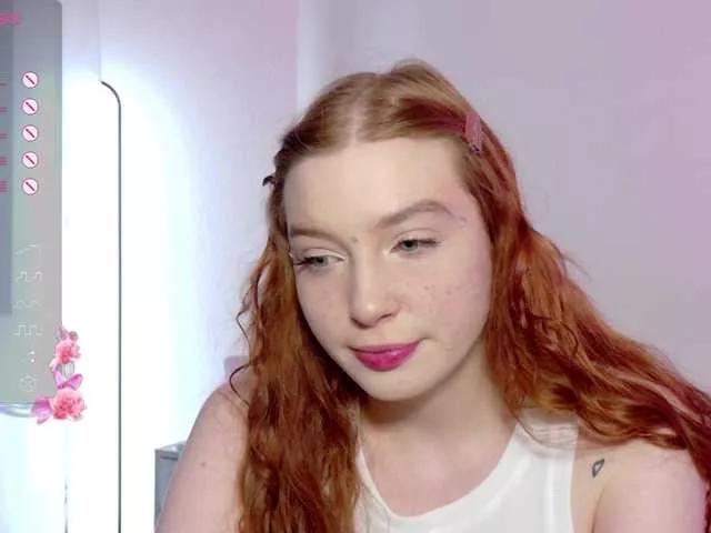 cinnabongirl on BongaCams 