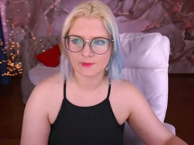 CoolTatis on BongaCams 