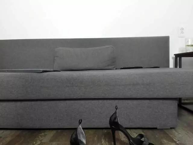 Crazymomentss on BongaCams 