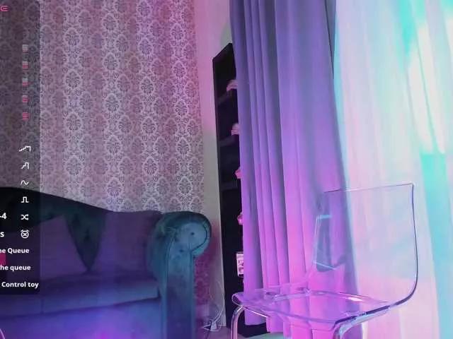 CreamyInkk on BongaCams 
