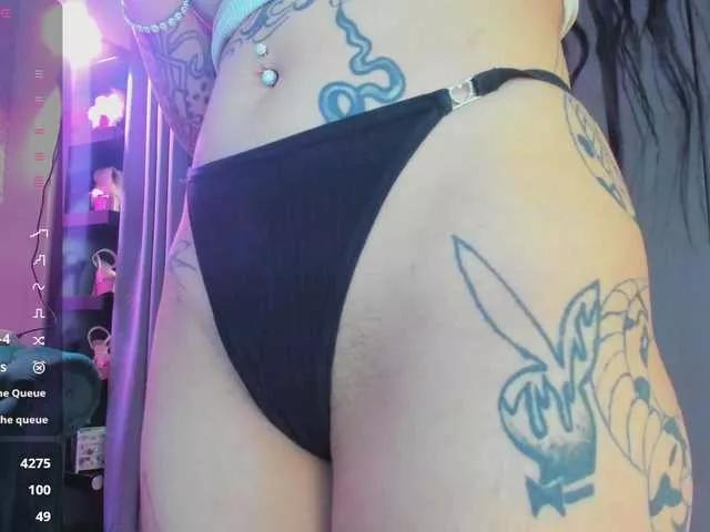 CreamyInkk on BongaCams 