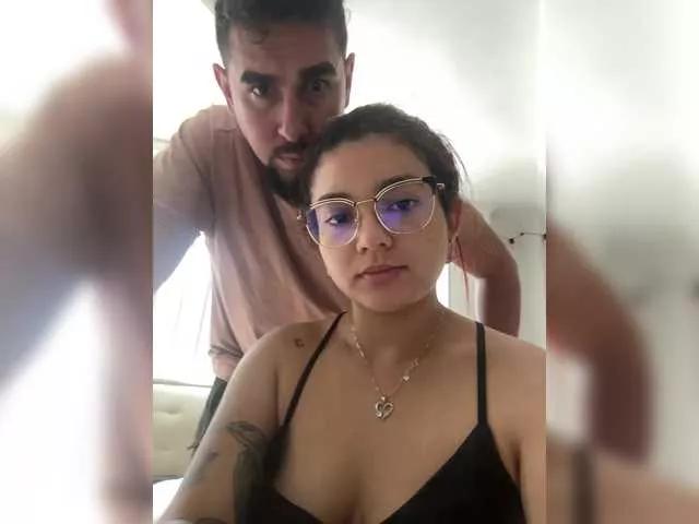CrisAndDanna on BongaCams 