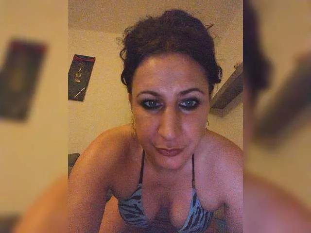 Cyrtlysue666666 on BongaCams 