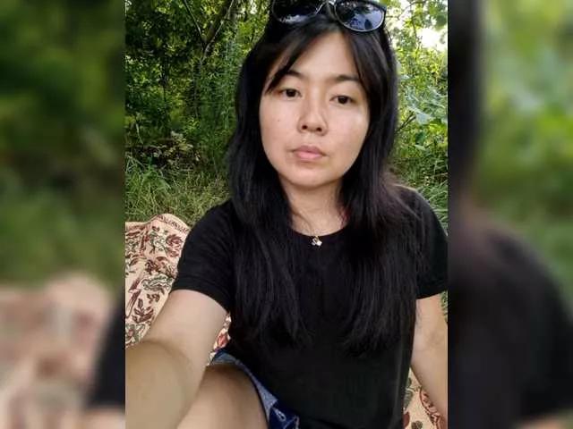 dasha922 on BongaCams