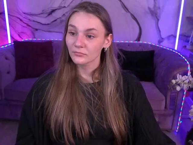 Freechat DiamondGoldie on BongaCams