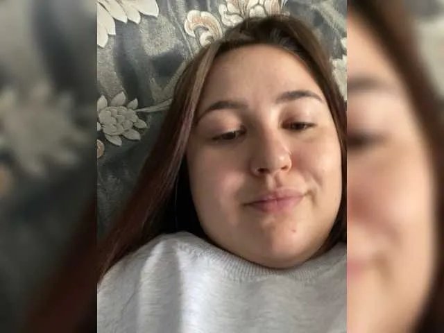 Offline Diana13a on BongaCams