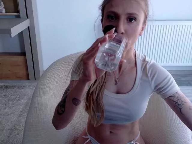 DiddySweet1 on BongaCams 