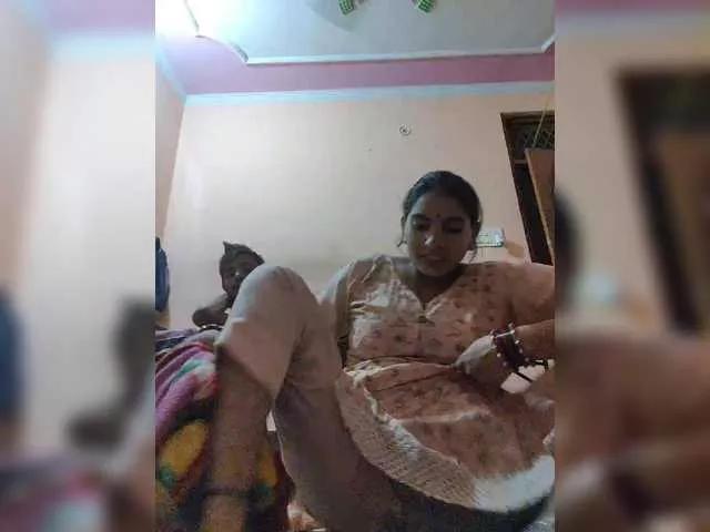 Dreams905 on BongaCams 