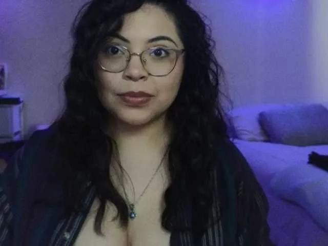 Drizzypeach on BongaCams 