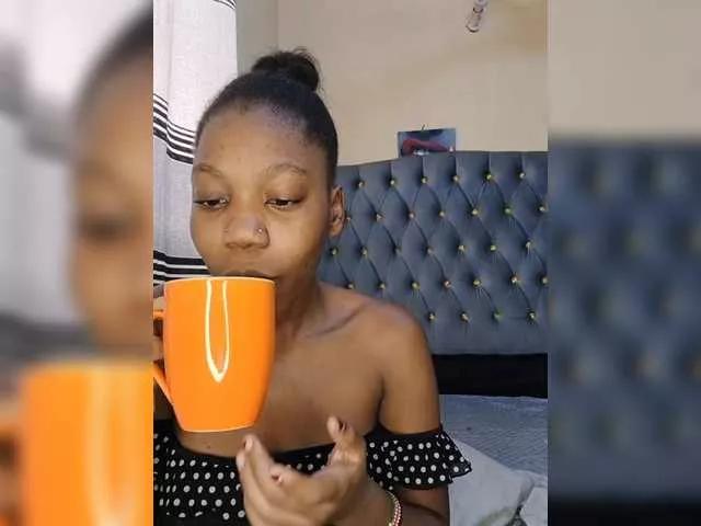 Ebbonyrakael on BongaCams 