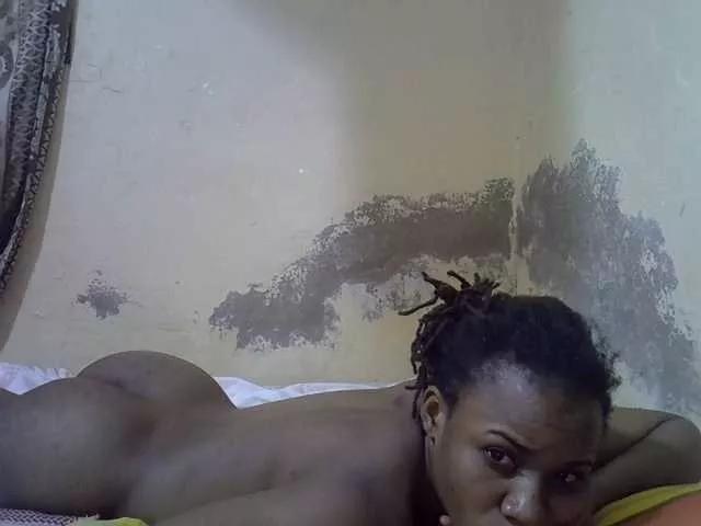 Ebonyass2 on BongaCams 