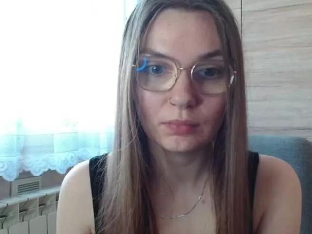 Ellyxcute on BongaCams 