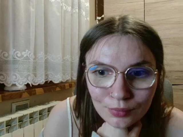 Ellyxcute on BongaCams 