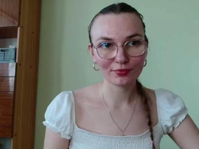 Ellyxcute on BongaCams 