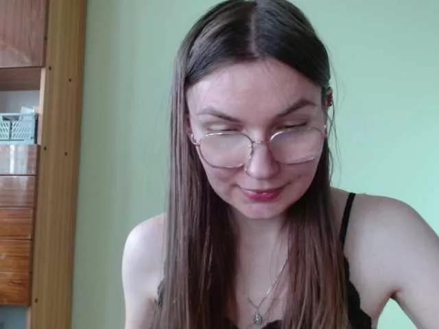 Ellyxcute on BongaCams 