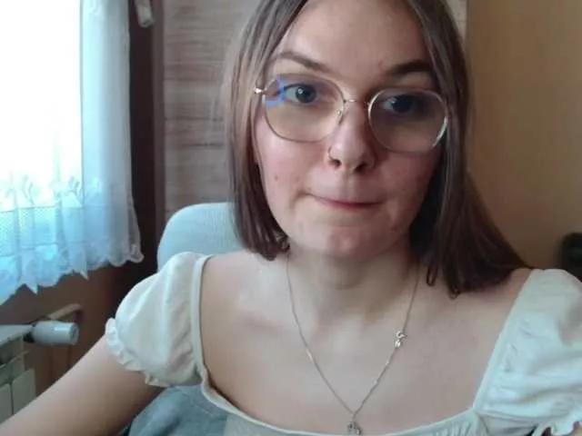 Ellyxcute on BongaCams 