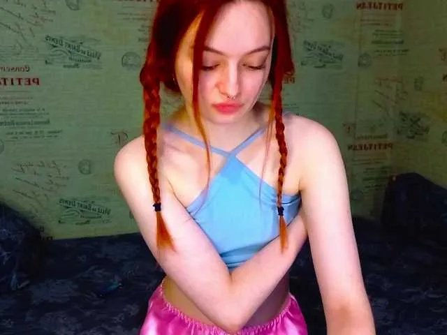 Freechat emiless on BongaCams