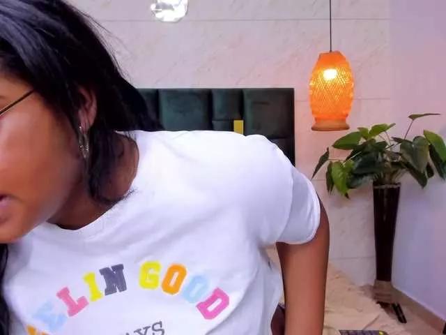Emilyy-Williamss on BongaCams 