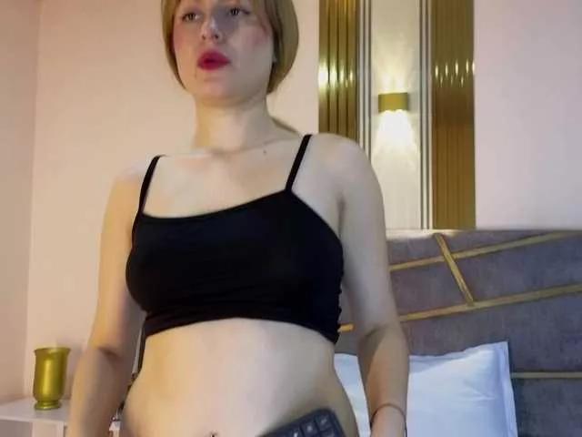 Emma-Blonde on BongaCams 
