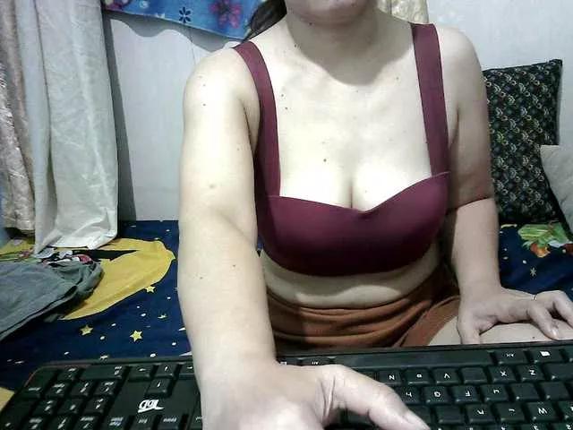 Freechat erica-4u on BongaCams