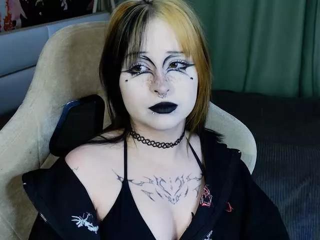 EricaMoon on BongaCams 