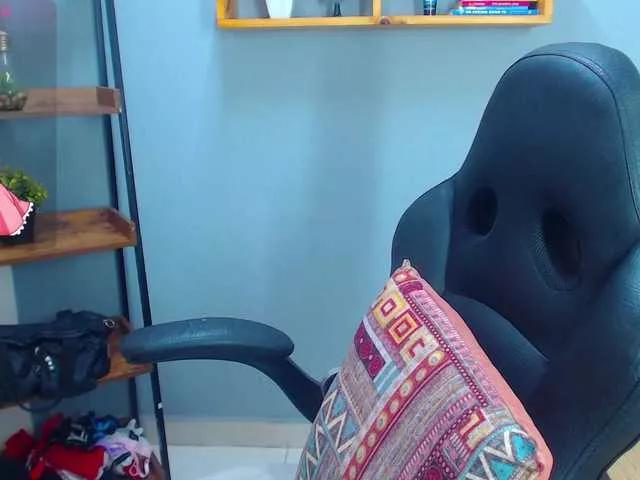 ErikaStevens on BongaCams 