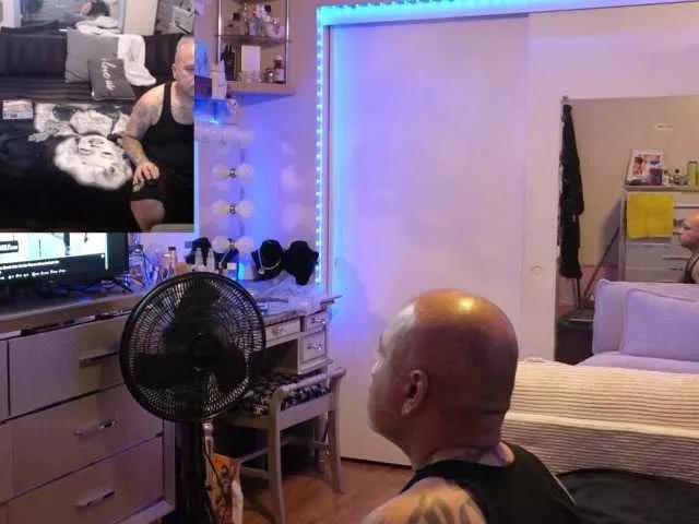 Eslos-y-Lushes on BongaCams 