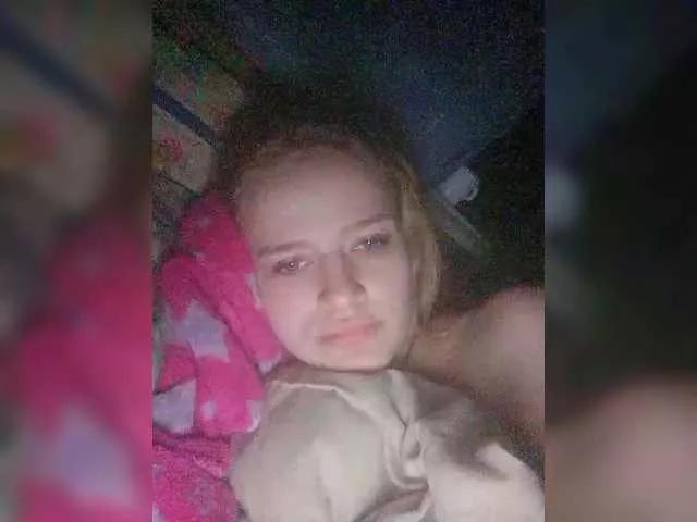 EvelynXKukla on BongaCams 