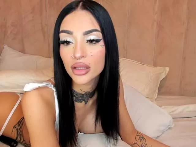 FantasyDevil on BongaCams 