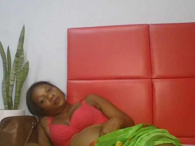 Faozia on BongaCams