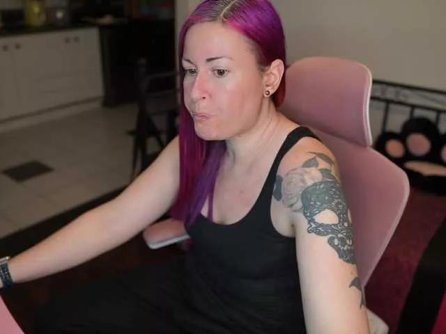 gennyrock on BongaCams 