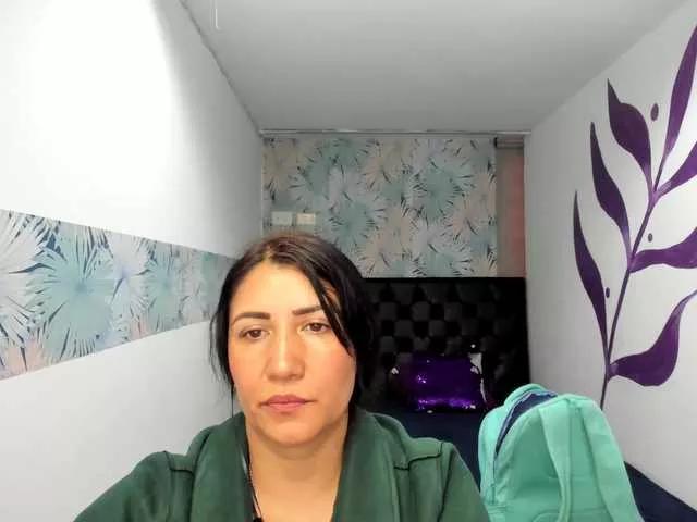 GiaFox on BongaCams 