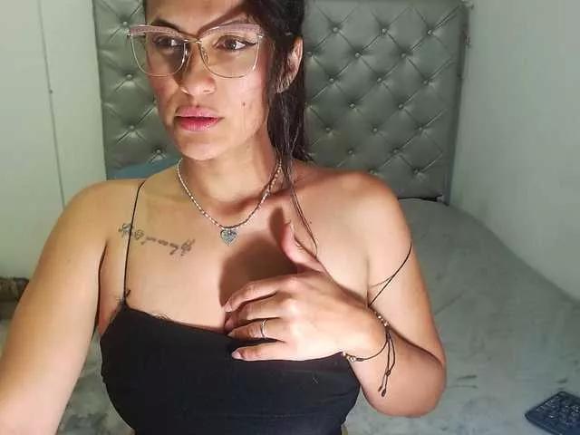 hannamartinez on BongaCams 