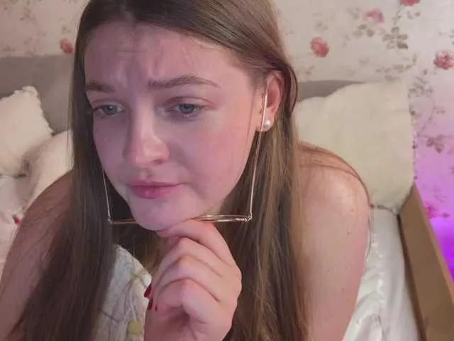 IamLovenda on BongaCams 