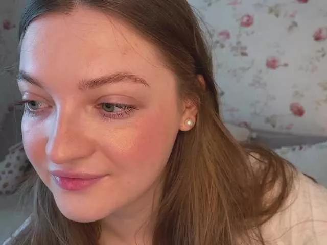 IamLovenda on BongaCams 
