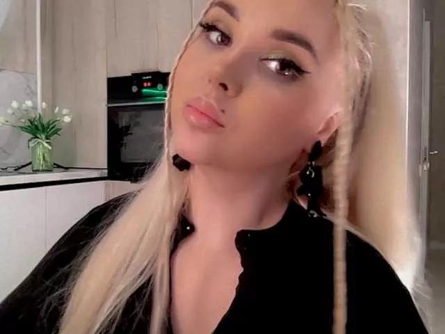 In-your-fucking-mind on BongaCams 